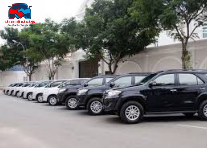 Bảng giá cho thuê xe 4 chỗ tự lái Đà Nẵng (3) Bảng giá cho thuê xe 4 chỗ tự lái Đà Nẵng (3)
