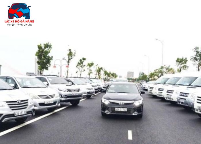 Bảng giá cho thuê xe 4 chỗ tự lái Đà Nẵng (4) Bảng giá cho thuê xe 4 chỗ tự lái Đà Nẵng (4)