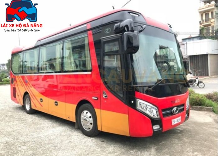 Bảng giá dịch vụ cho thuê xe 35 Chỗ Đà Nẵng (3) Bảng giá dịch vụ cho thuê xe 35 Chỗ Đà Nẵng (3)