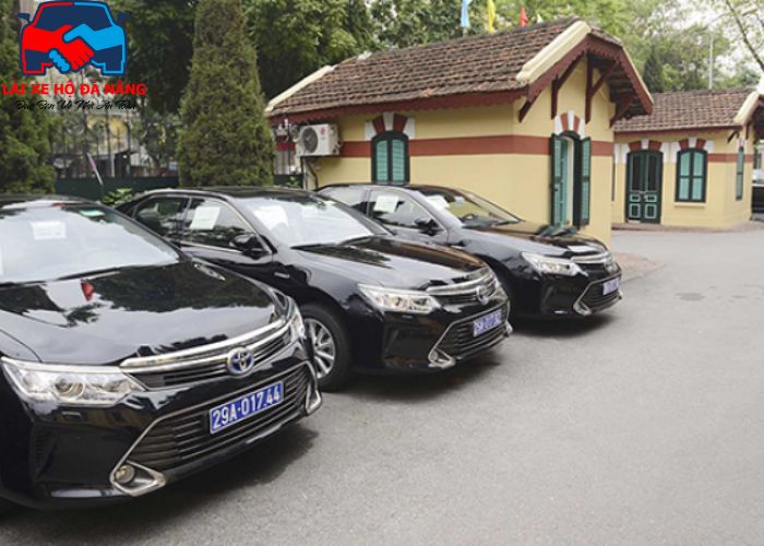 Bảng giá dịch vụ cho thuê xe 4 Chỗ Đà Nẵng (4) Bảng giá dịch vụ cho thuê xe 4 Chỗ Đà Nẵng (4)