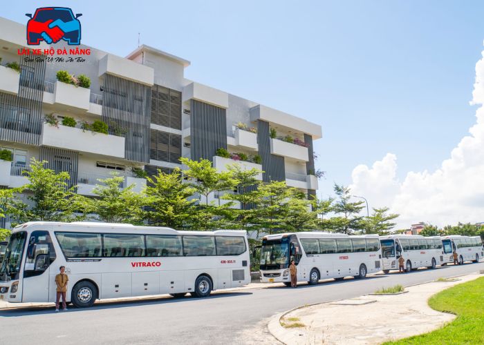 Bảng giá dịch vụ cho thuê xe 45 Chỗ Đà Nẵng (2) Bảng giá dịch vụ cho thuê xe 45 Chỗ Đà Nẵng (2)