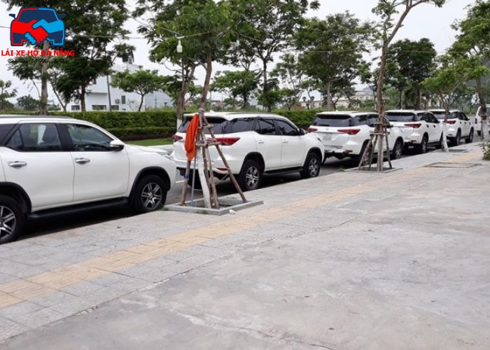 Thuê Xe Đà Nẵng đi Lăng Cô (1) Thuê Xe Đà Nẵng đi Lăng Cô (1)