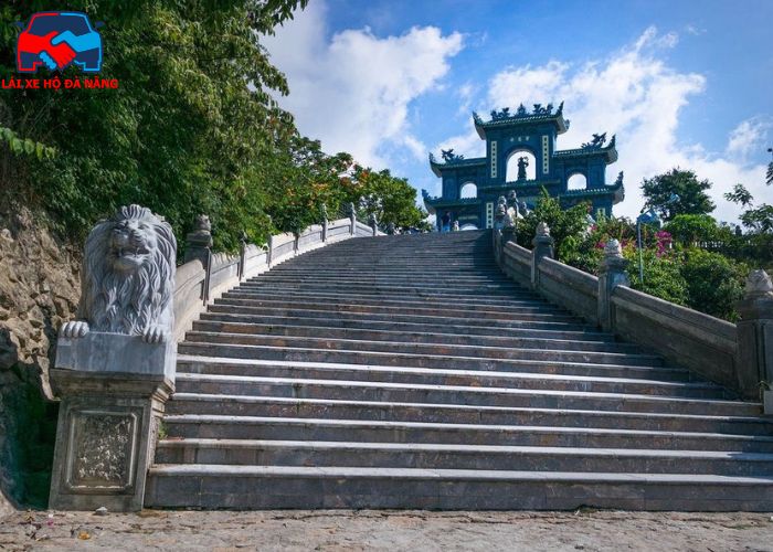 Thuê xe Đà Nẵng Đi Chùa Linh Ứng (5) Thuê xe Đà Nẵng Đi Chùa Linh Ứng (5)