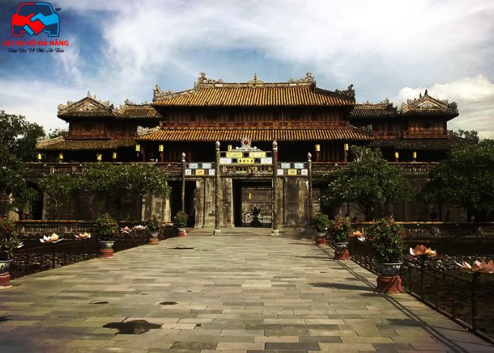 Thuê xe Đà Nẵng đi Thành phố Huế (5) Thuê xe Đà Nẵng đi Thành phố Huế (5)