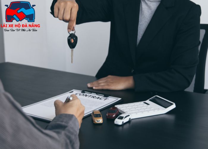 Thuê xe tự lái tại Liên Chiểu (3) Thuê xe tự lái tại Liên Chiểu (3)